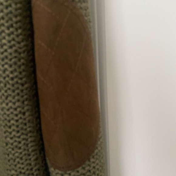 Olive green RDI sweater- brown elbow patches-XS ( fits like a small)  V neck - Picture 2 of 4